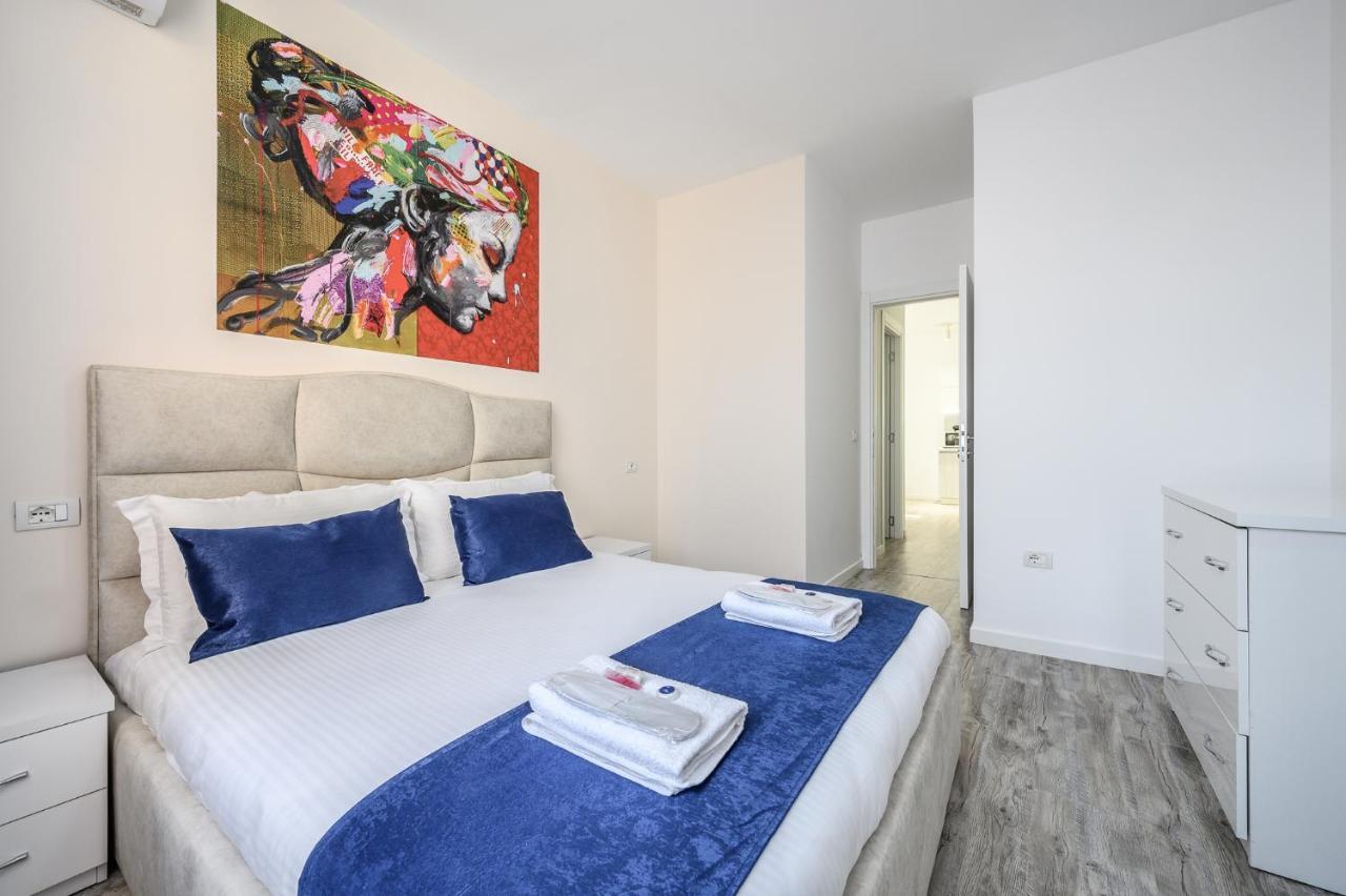 Miku Apartment-modernly Designed Downtown Apartment Tirana