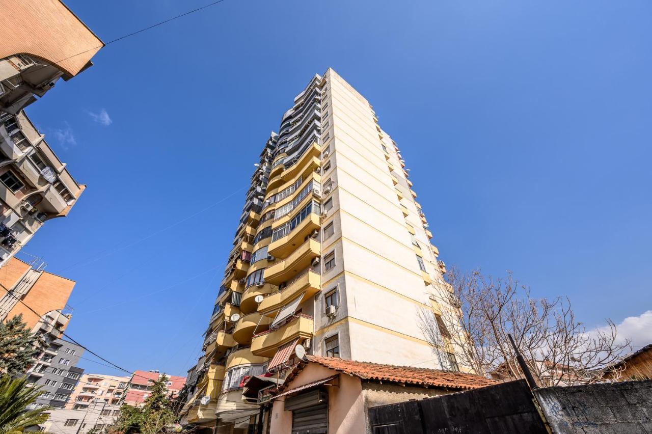 Miku Apartment-modernly Designed Downtown * Тирана